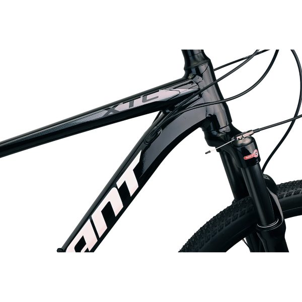 Giant XTC 800 (2022) Gloss Black